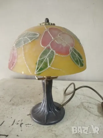 Ретро настолна лампа