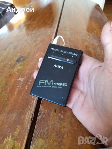 Старо радио,радиоприемник Aiwa CR-11, снимка 2 - Антикварни и старинни предмети - 53445654
