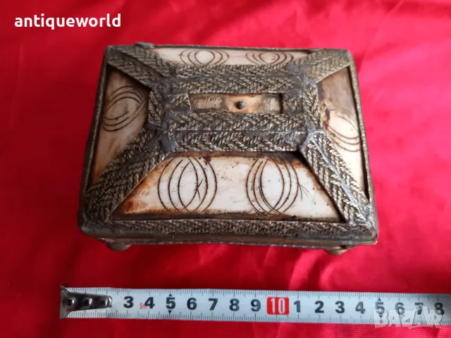 19 Век Старинна Кутия за Бижута Камилска Кост и Месинг, снимка 7 - Антикварни и старинни предмети - 49021429