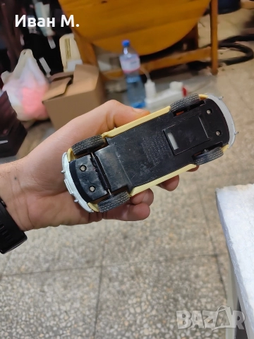 8 бр метални колички за 30 лв , снимка 9 - Коли, камиони, мотори, писти - 52826244