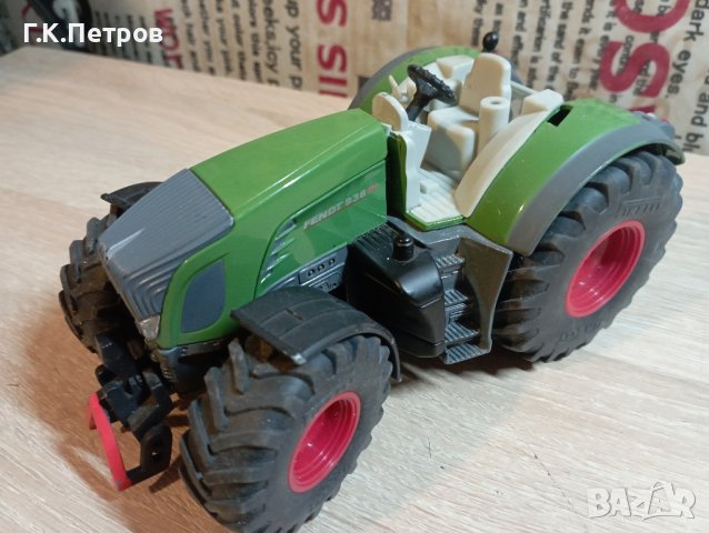 Метален трактор "Fendt"936 vario, снимка 4 - Колекции - 44483112