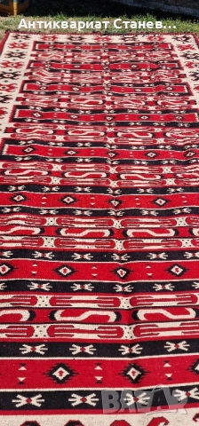 Български килим с етнографски чар, снимка 8 - Килими - 51736720