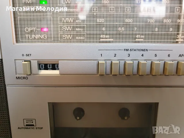 Радиокасетофон Grundig RR 3600 В отлично техническо и визуално състояние., снимка 10 - Радиокасетофони, транзистори - 49343657