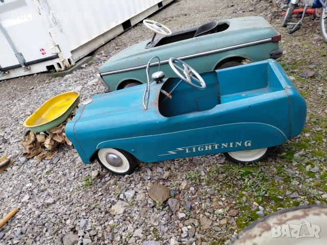 Колички с педали, снимка 2 - Антикварни и старинни предмети - 53394658