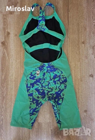 Бански фаскин speedo, снимка 4 - Водни спортове - 52358529