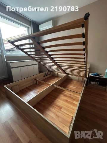 Продавам спалня с подматрачна рамка+матрак, снимка 2 - Спални и легла - 53737293