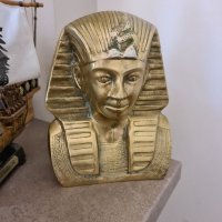 Голям бронзов бюст на Тутанкамон , снимка 1 - Антикварни и старинни предмети - 41536741