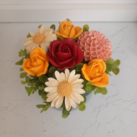 Кашпа с керамични цветя, снимка 1 - Декорация за дома - 44628760