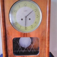 Стенни часовници,,Metron" механични с гонг., снимка 2 - Антикварни и старинни предмети - 40613609