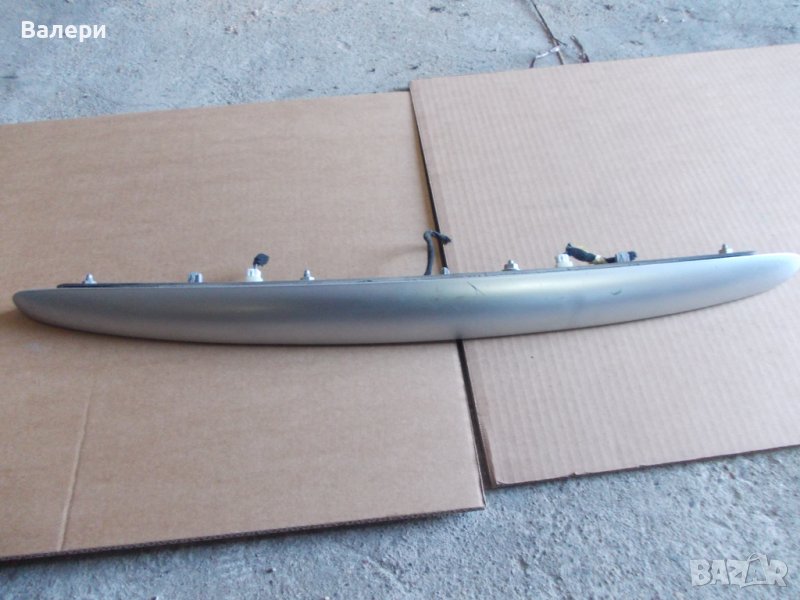 LANCIA YPSILON лайсна за заден капак, снимка 1