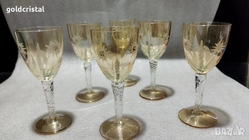 стари стъклени чаши и гарафа , снимка 1