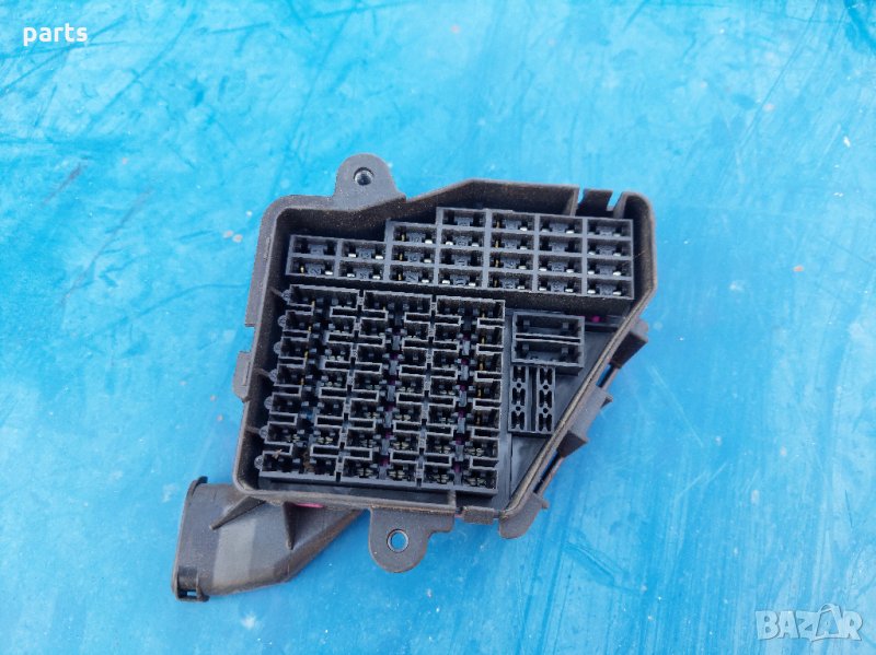 Бушонна Кутия Ауди Тт А3 А4 А6 S6 Туарег Пасат Шкода Октовия N, снимка 1