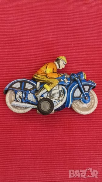 Тенекиена играчка 60 те Моторист Унгария. , снимка 1