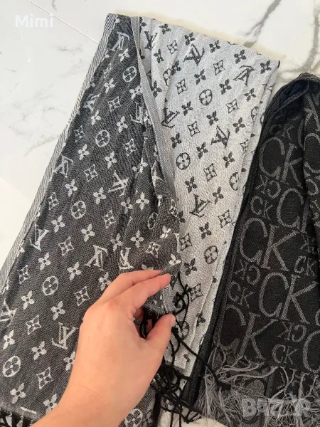 Шалове Luis Vuitton и Calvin Klein , снимка 1