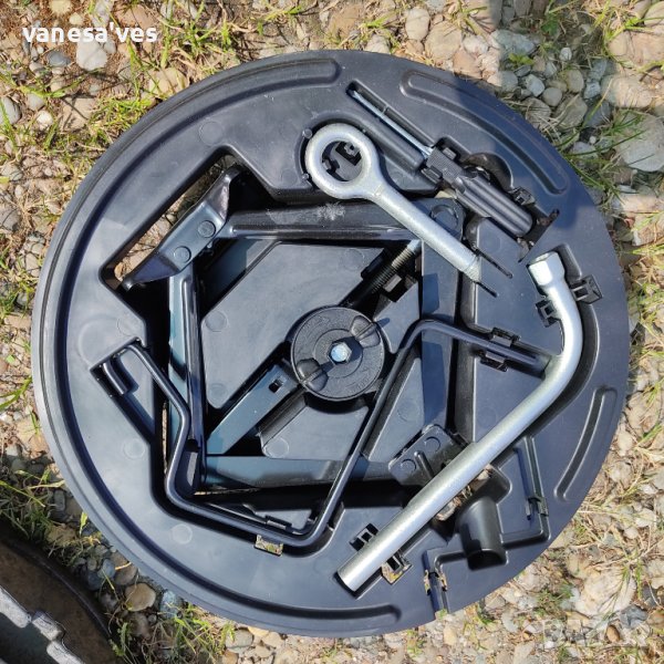 Оригинална резервна гума с джанта(патерица) 16''цола за Джипове Нисан,Кия,Хонда и Хюндай!, снимка 1