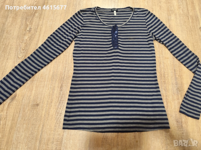 блузка на Armani , снимка 1