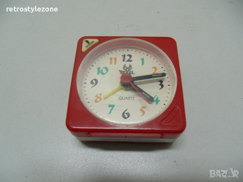 № 6104 стар часовник PEARL   - кварцов механизъм   - работещ , снимка 1