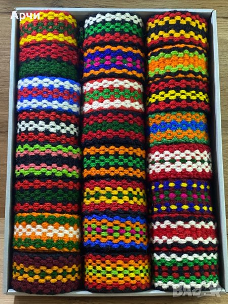 Ръчно изравотени колани за пафти, снимка 1