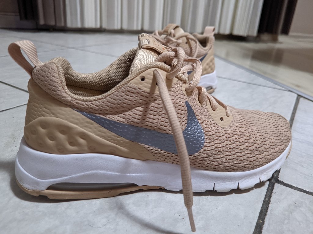 Nike air max motion mauve discount
