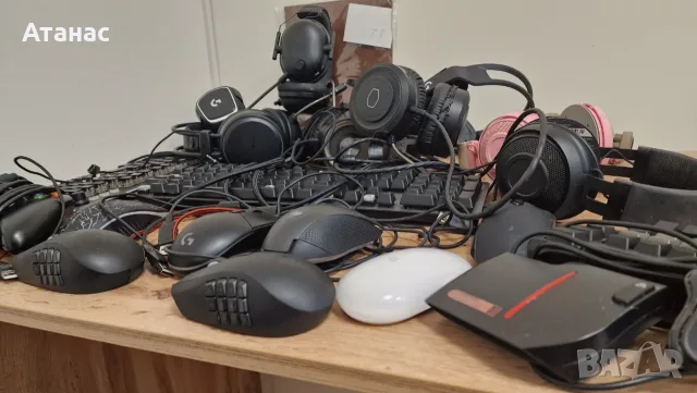 Голям лот геймърска периферия за части/ремонт – Logitech, Razer, Roccat, джойстици, слушалки, снимка 11 - Клавиатури и мишки - 55875908