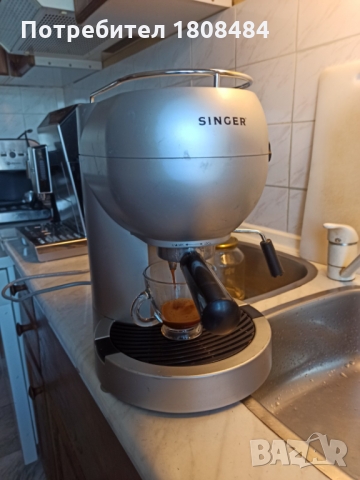 Кафе машина Сингер с ръкохватка с крема диск, работи отлично и прави хубаво кафе с каймак , снимка 3 - Кафемашини - 36066026
