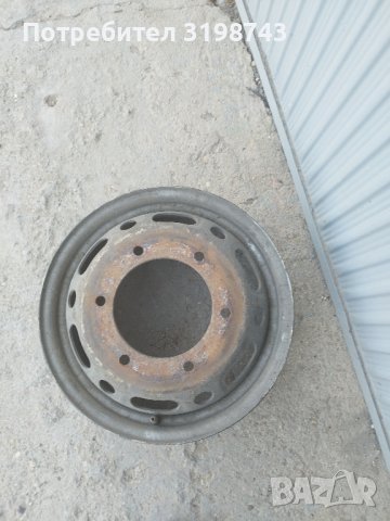 Mercedes Sprinter 2006 джанти 16ц, снимка 4 - Бусове и автобуси - 41935727