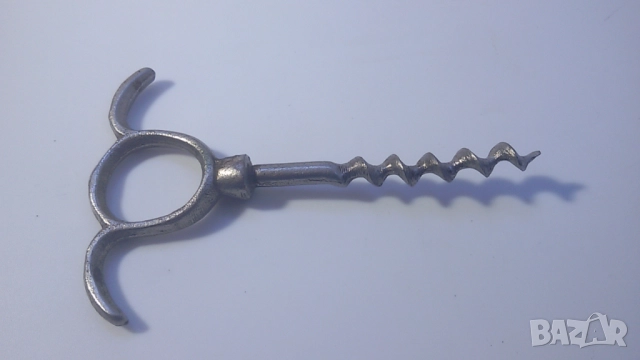 Лот стари отварачки за бутилки и тирбушони