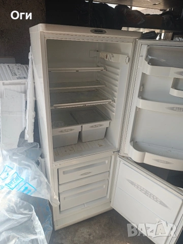 продавам хладилник с фризер, снимка 5 - Хладилници - 53843274