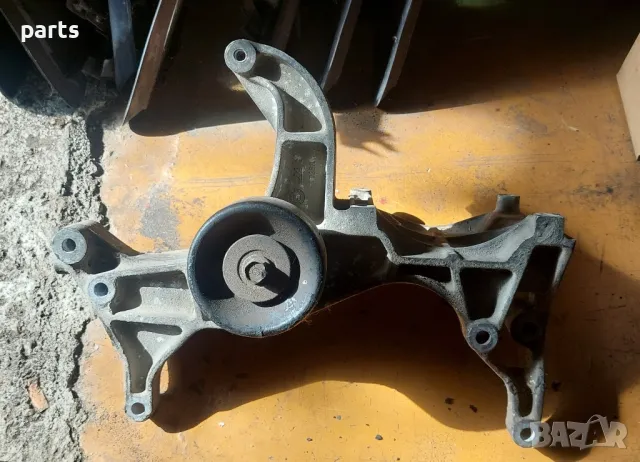 Стойка Компресор Климатик и Генератор 5.2 Jeep Гранд Чероки - Додж Дакота
- 53008613, снимка 2 - Части - 47722913