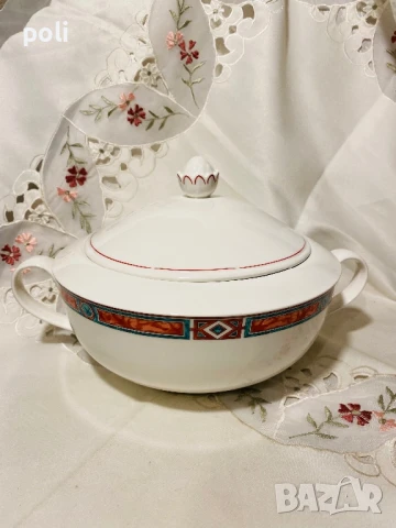 порцеланов супник 