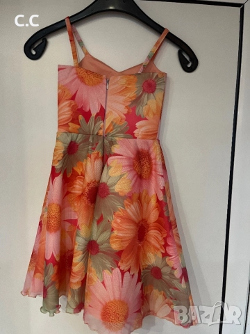 Ежедневна рокля 6-8 години, снимка 2 - Детски рокли и поли - 52391939