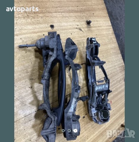 Vw golf4 външни дръжки задни врати, снимка 3 - Части - 40387700