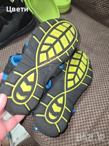 Лот 36 номер , тричифта маратонки, сандали и чехли, снимка 8 - Детски сандали и чехли - 52930164