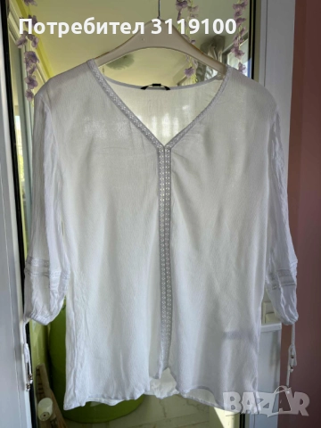 Елегантна бяла блуза с дълъг ръкав на Comma