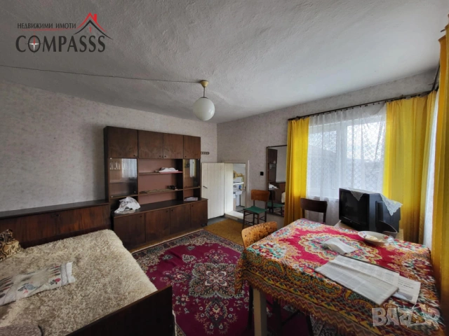 Къща с двор, с. Преселенци, Общ. Ген. Тошево - 50000евро!, снимка 5 - Къщи - 53175423