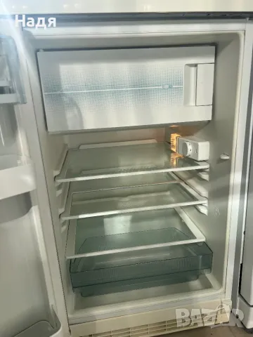 Хладилник AEG-Santo с малка камера-85/60/50 см, снимка 5 - Хладилници - 50154085