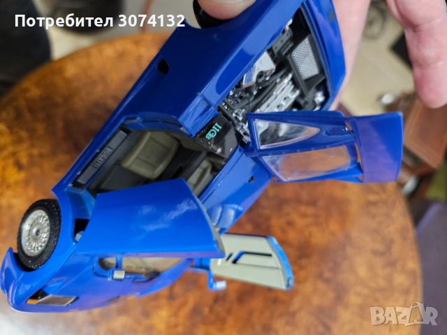 Метална колекционерска количка Bugatti ЕВ  110 1991 г. Мащаб 1 /24 на марката BBURAGO, снимка 6 - Колекции - 53209224