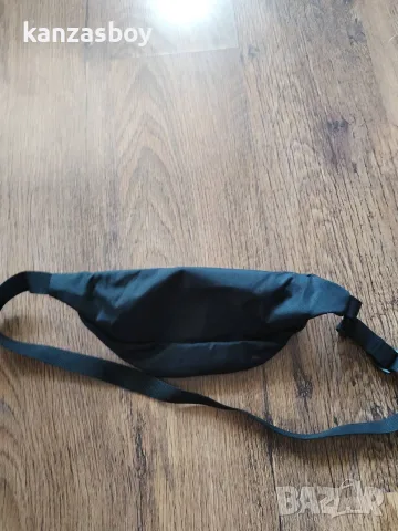 deuter belt 2 - страхотна мъжка паласка универсален размер, снимка 6 - Чанти - 55729343