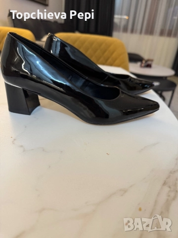 Черни обувки естествен лак, снимка 3 - Дамски елегантни обувки - 51659151