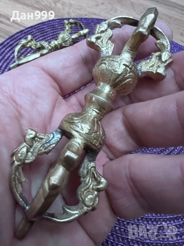 Антични тибетски амулети ваджра (дордже), снимка 5 - Антикварни и старинни предмети - 53237417