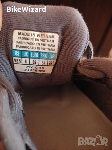 Mizuno Synchro Mx (W) J1GF161920 Grey  39 номер стелка  25 см., снимка 7 - Маратонки - 39993290