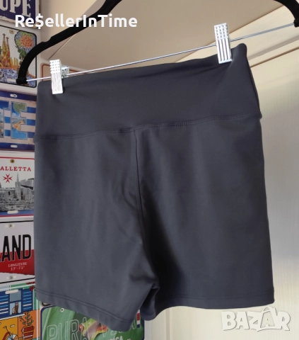 Дамско спортно клинче в сиво Nike , снимка 3 - Спортни екипи - 51794529