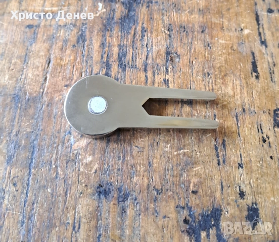 голф divot инструмент ключодържател метален с магнит, снимка 6 - Голф - 53631630