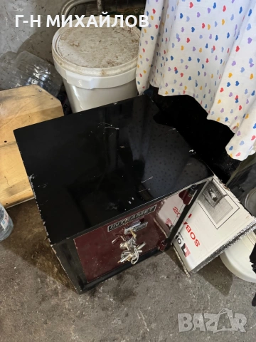 Огнеупорен сейф , снимка 2 - Сейфове и каси - 53799430