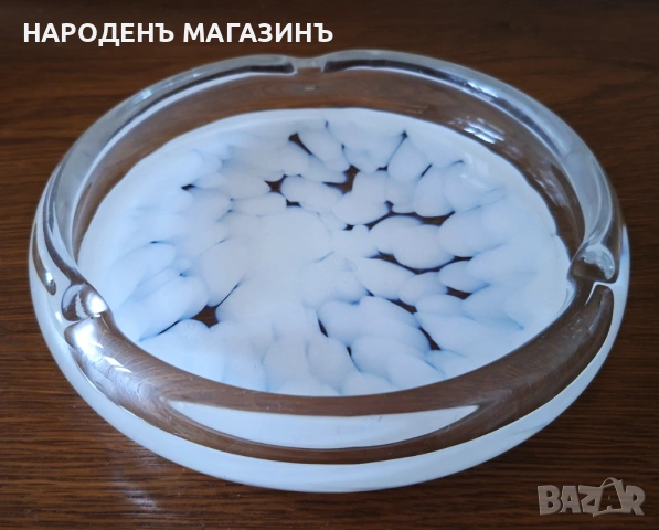 МУРАНО - Венецианско двуцветно стъкло Голям пепелник за трима човека , снимка 3 - Други ценни предмети - 53564627