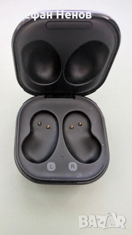 Samsung Galaxy Buds live, снимка 2 - Слушалки и портативни колонки - 53827122