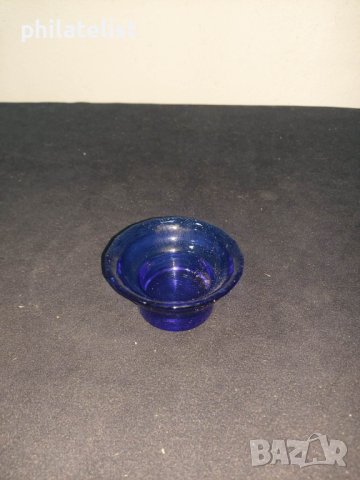 свещник - идеален подарък , синьо стъкло