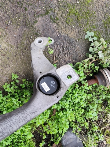 Основа задна броня -Греди заден мост Audi q7-2008г-3.0d-233кс, снимка 6 - Части - 53603789