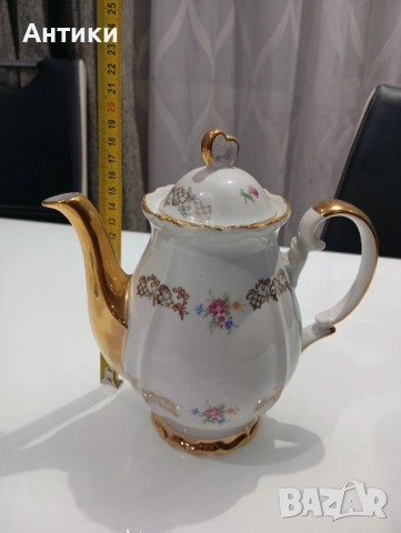 Стар порцеланов чайник маркиран, снимка 4 - Други - 52513951