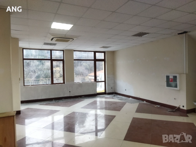 Продава търговско помещение в гр.Смолян